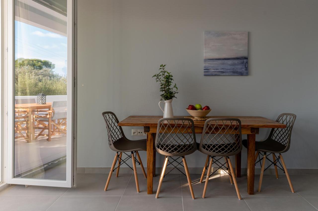 Rizes Seaside Homes Vromonerion Ngoại thất bức ảnh