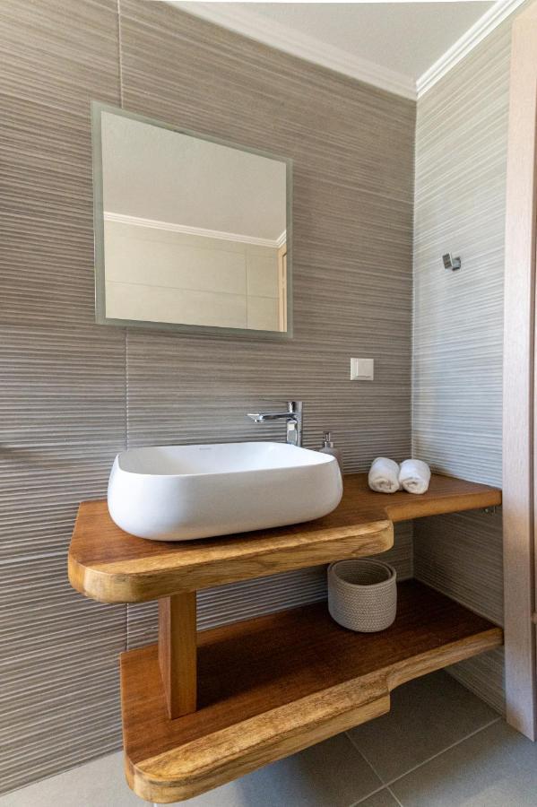 Rizes Seaside Homes Vromonerion Ngoại thất bức ảnh