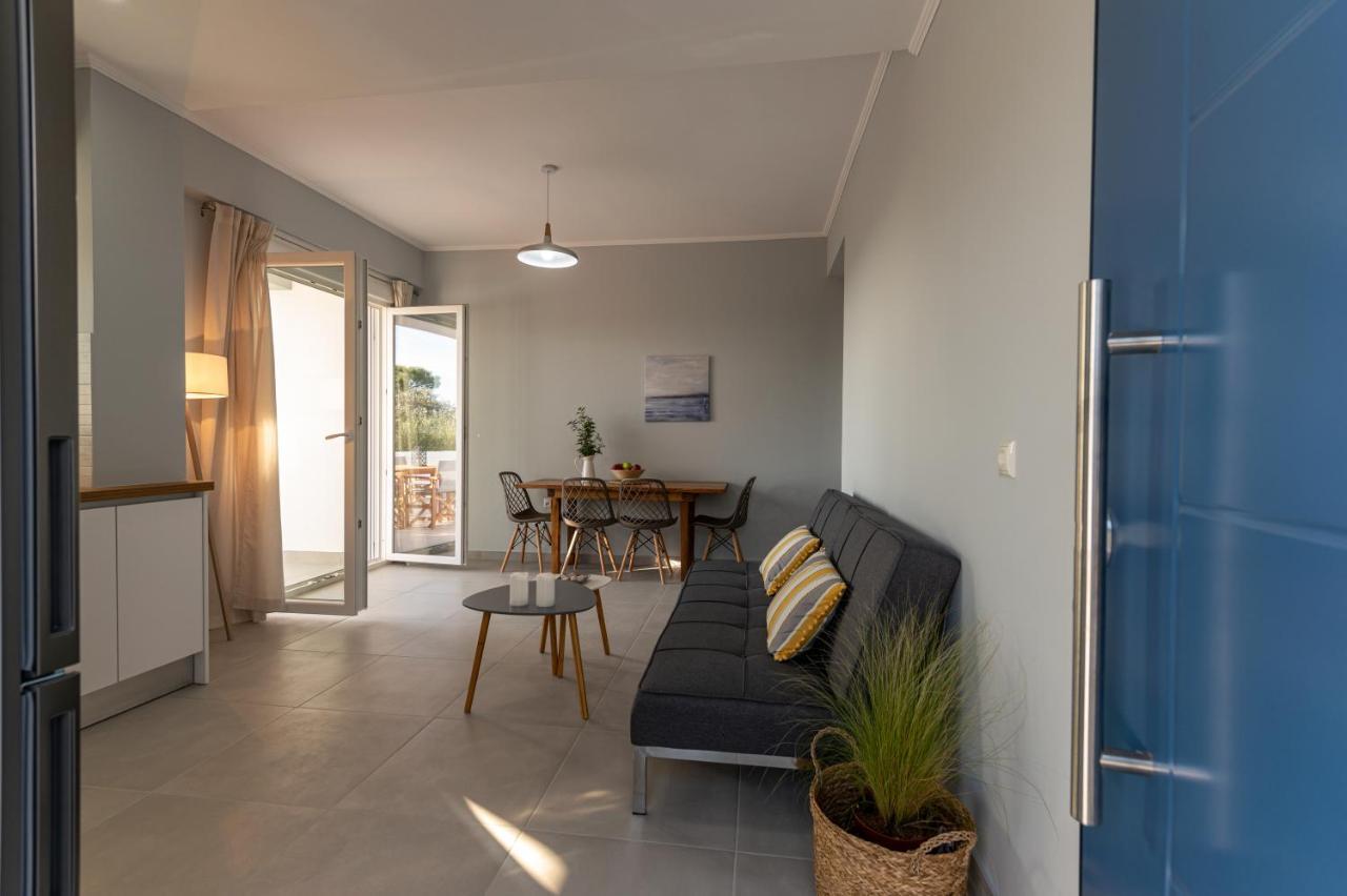 Rizes Seaside Homes Vromonerion Ngoại thất bức ảnh