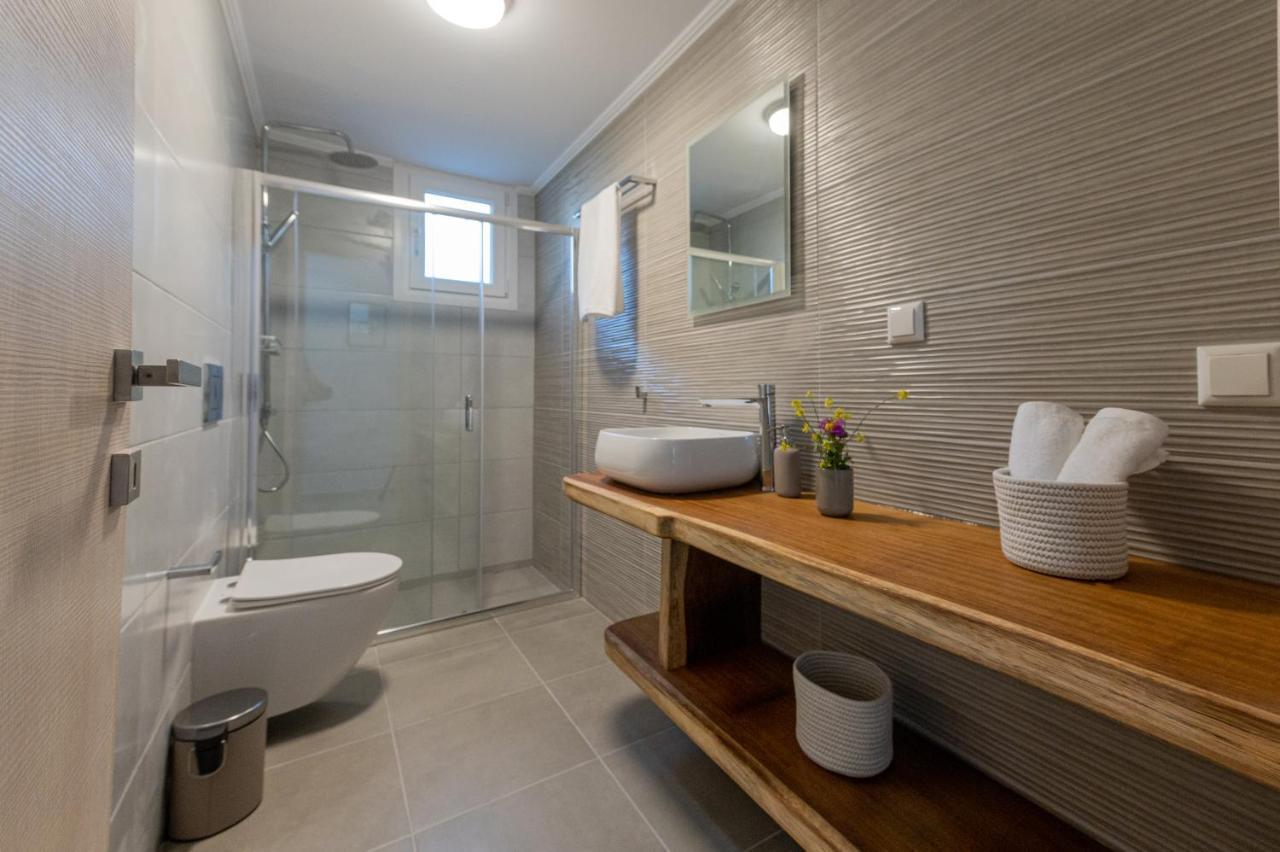 Rizes Seaside Homes Vromonerion Ngoại thất bức ảnh
